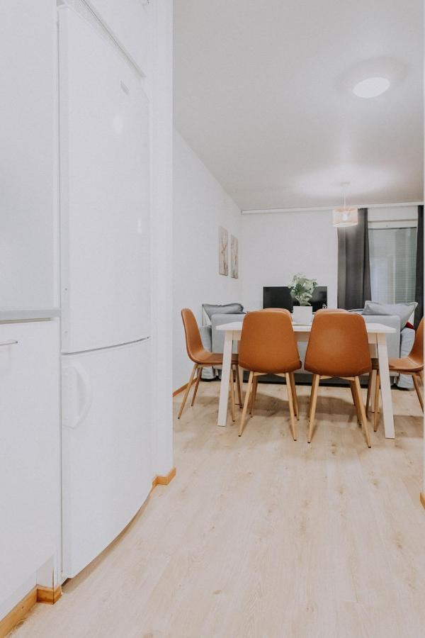 Apartment, Sleepwell, Tyynimeri With Private Parking And Optional Private Sauna Helsingfors Exteriör bild