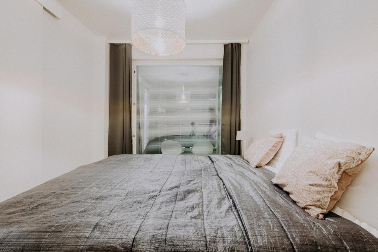 Apartment, Sleepwell, Tyynimeri With Private Parking And Optional Private Sauna Helsingfors Exteriör bild